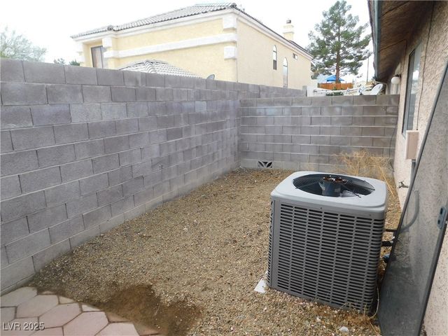 7025 Pindarri Way, Las Vegas, NV 89145