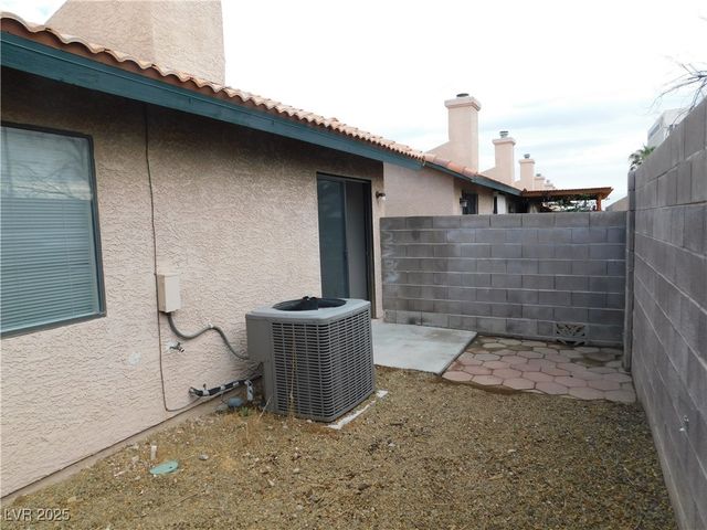 7025 Pindarri Way, Las Vegas, NV 89145