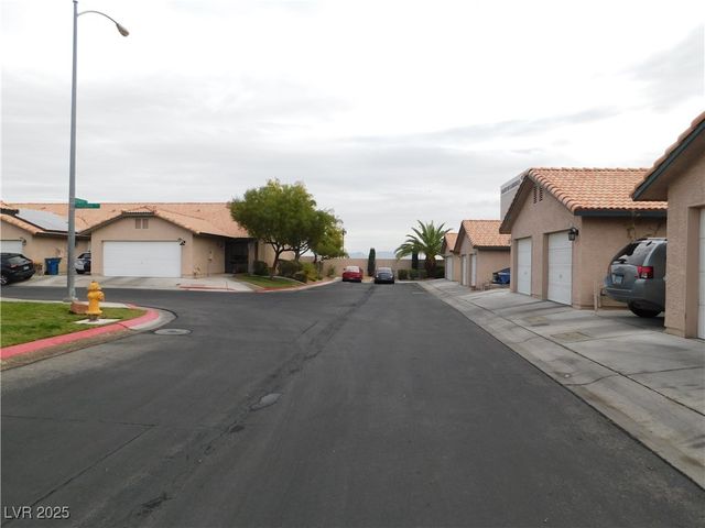 7025 Pindarri Way, Las Vegas, NV 89145