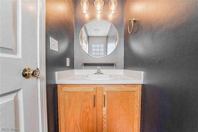 2477 W 5th Street, Cleveland, OH 44113