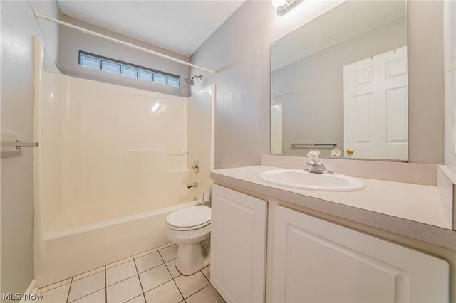 2477 W 5th Street, Cleveland, OH 44113