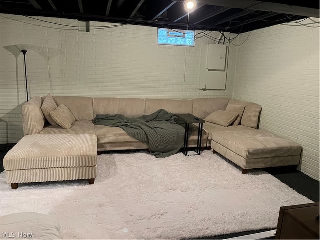 2477 W 5th Street, Cleveland, OH 44113