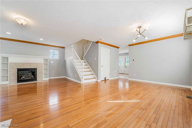 2477 W 5th Street, Cleveland, OH 44113