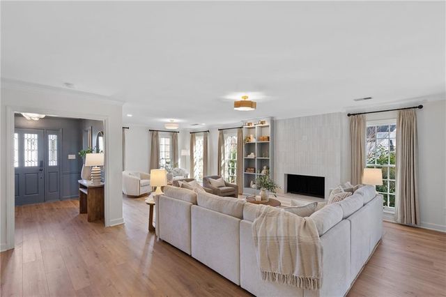 950 Mountain Brook NW Lane, Marietta, GA 30064