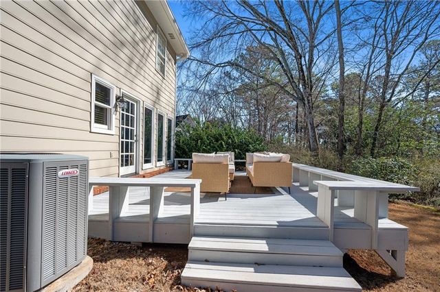 950 Mountain Brook NW Lane, Marietta, GA 30064