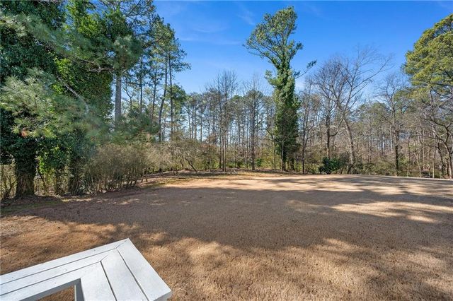 950 Mountain Brook NW Lane, Marietta, GA 30064