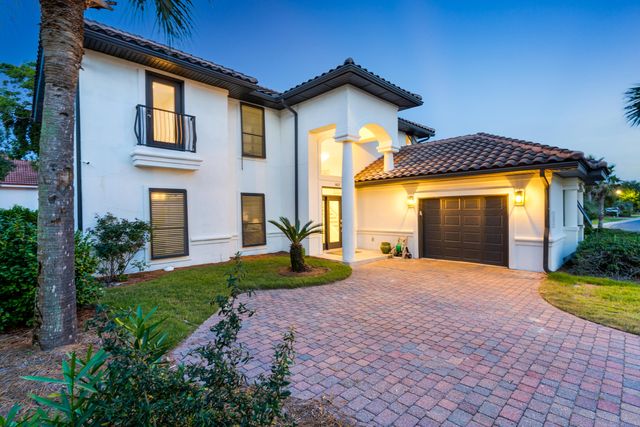 4621 Paradise Isle, Destin, FL 32541