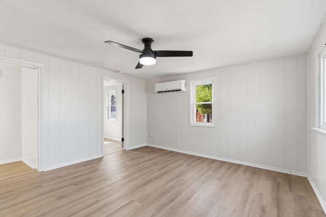 1500 E Lindberg Street, Springfield, MO 65804