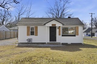 1500 E Lindberg Street, Springfield, MO 65804