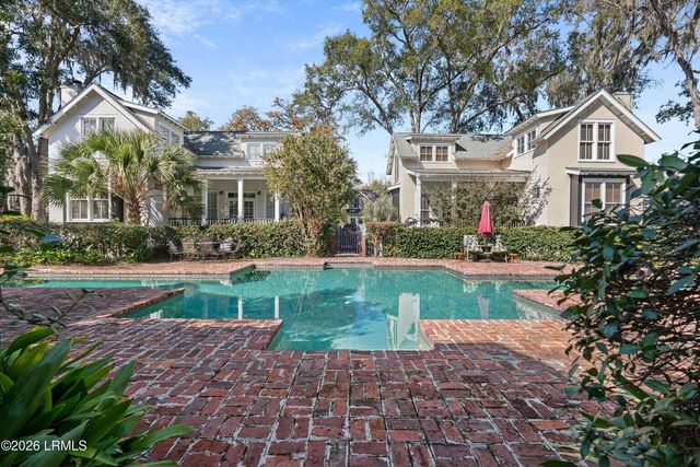 2023 Ashwood Circle, Beaufort, SC 29906