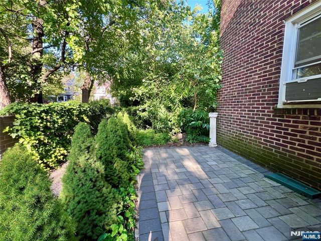 10B Townley Road, Fair Lawn, NJ 07410