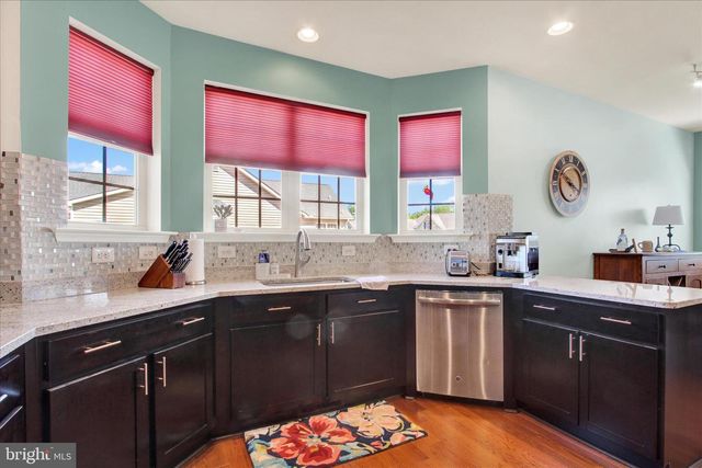 225 SAVANNAH DR, Gettysburg, PA 17325