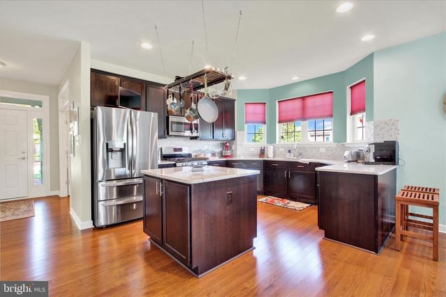 225 SAVANNAH DR, Gettysburg, PA 17325