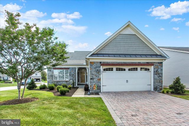225 SAVANNAH DR, Gettysburg, PA 17325