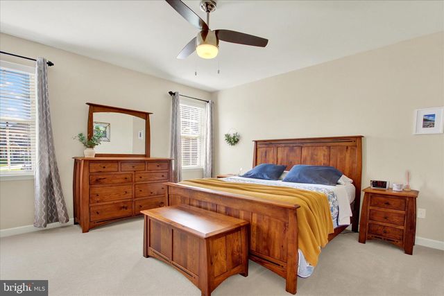 225 SAVANNAH DR, Gettysburg, PA 17325