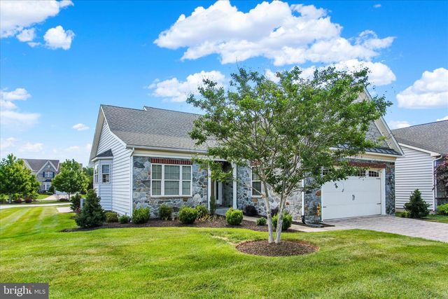 225 SAVANNAH DR, Gettysburg, PA 17325