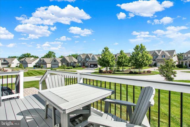 225 SAVANNAH DR, Gettysburg, PA 17325