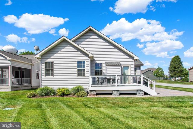 225 SAVANNAH DR, Gettysburg, PA 17325