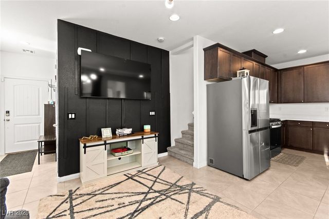 4057 Pioneer Ridge Court, Las Vegas, NV 89115