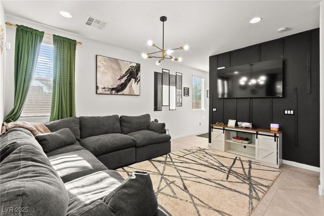 4057 Pioneer Ridge Court, Las Vegas, NV 89115