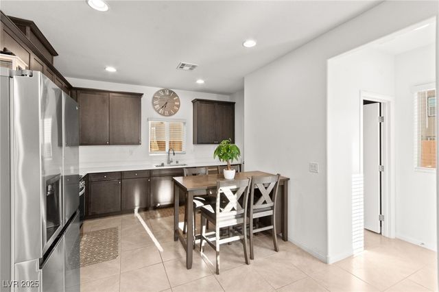 4057 Pioneer Ridge Court, Las Vegas, NV 89115