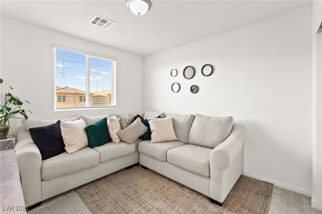 4057 Pioneer Ridge Court, Las Vegas, NV 89115