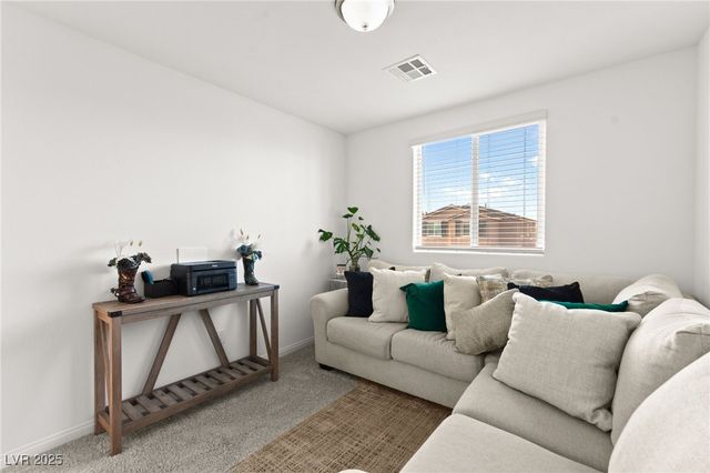 4057 Pioneer Ridge Court, Las Vegas, NV 89115