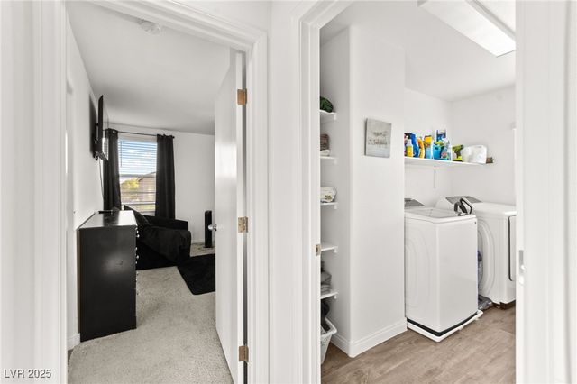 4057 Pioneer Ridge Court, Las Vegas, NV 89115