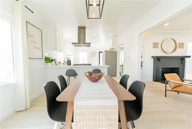 5743 Chesley Avenue, Los Angeles, CA 90043
