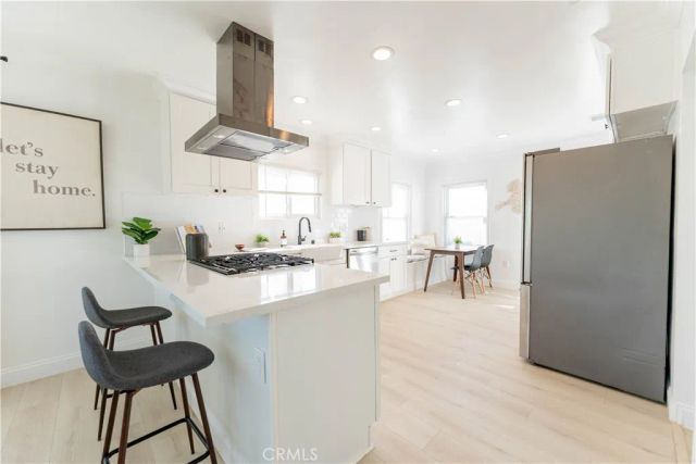 5743 Chesley Avenue, Los Angeles, CA 90043