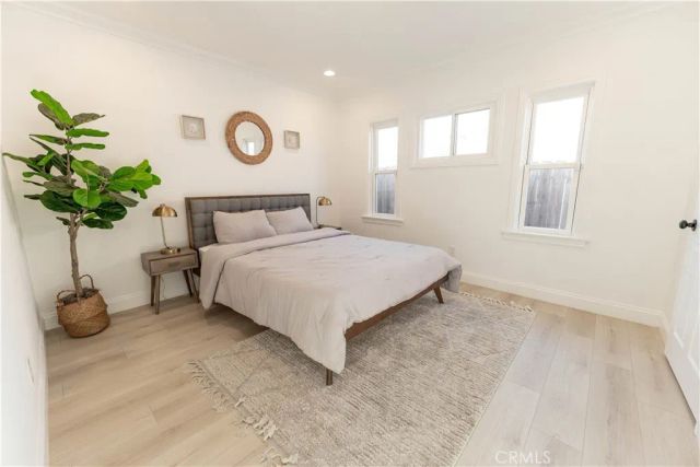 5743 Chesley Avenue, Los Angeles, CA 90043