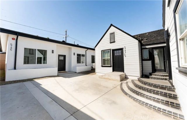 5743 Chesley Avenue, Los Angeles, CA 90043
