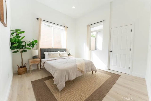 5743 Chesley Avenue, Los Angeles, CA 90043