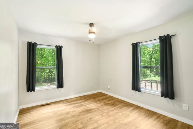 1199 Bo Bo Banks Road, Grantville, GA 30220