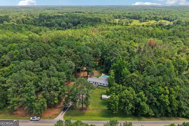 1199 Bo Bo Banks Road, Grantville, GA 30220