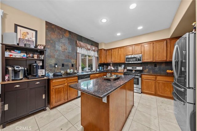 3274 Spruce Street, Lake Elsinore, CA 92530