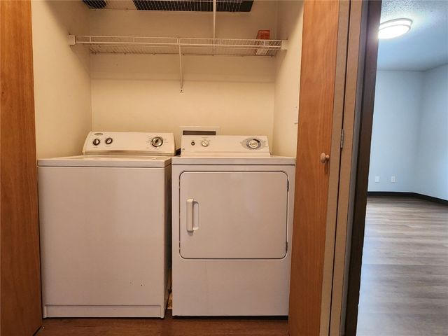 930A Boston Way 11, Coralville, IA 52241