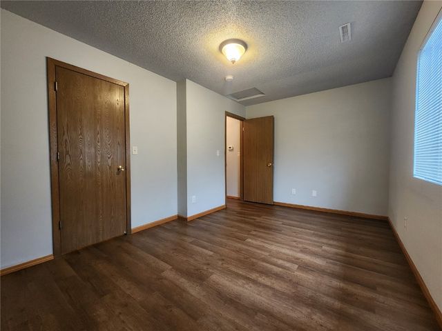 930A Boston Way 11, Coralville, IA 52241