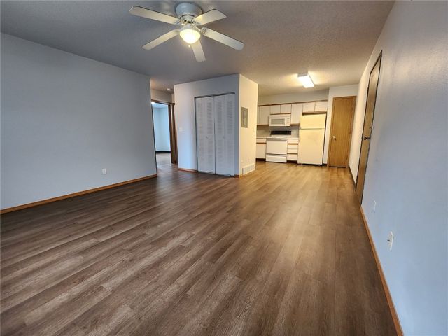 930A Boston Way 11, Coralville, IA 52241