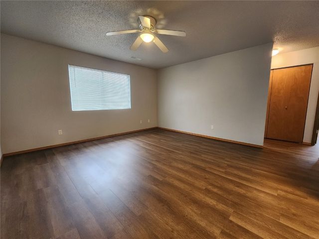 930A Boston Way 11, Coralville, IA 52241