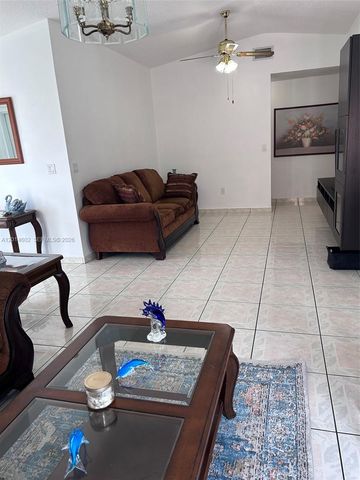 1181 SW 141st Ave, Miami, FL 33184