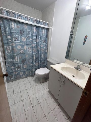 1181 SW 141st Ave, Miami, FL 33184
