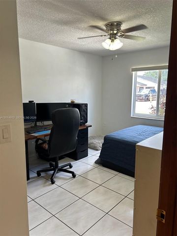 1181 SW 141st Ave, Miami, FL 33184