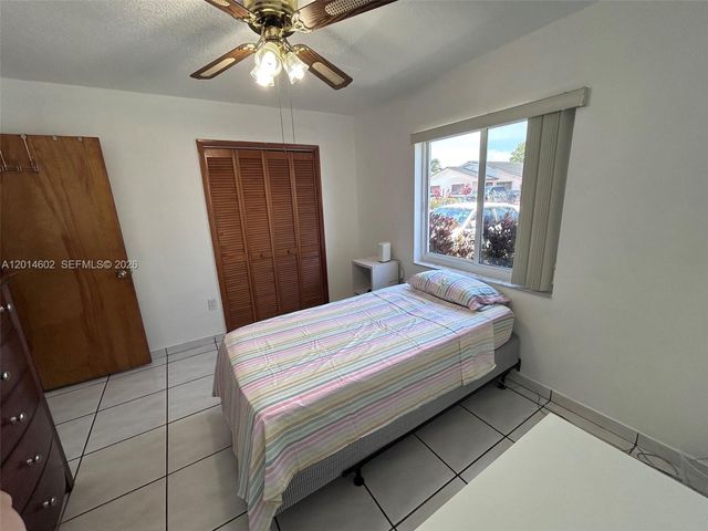1181 SW 141st Ave, Miami, FL 33184