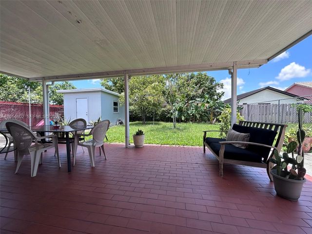 1181 SW 141st Ave, Miami, FL 33184