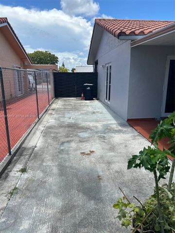 1181 SW 141st Ave, Miami, FL 33184