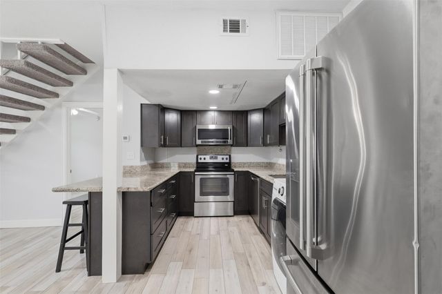 811 Threadneedle Street 287, Houston, TX 77079