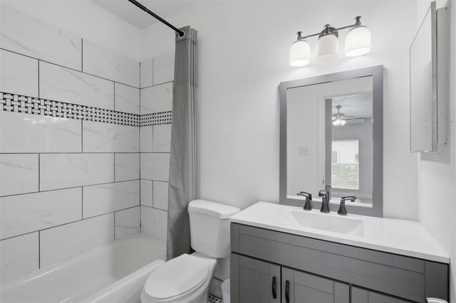 811 Threadneedle Street 287, Houston, TX 77079