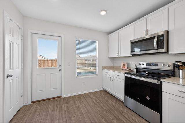 2081 Henrietta Drive, Forney, TX 75126