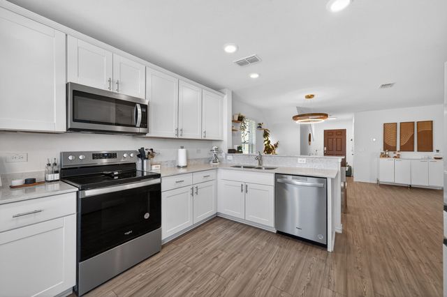 2081 Henrietta Drive, Forney, TX 75126